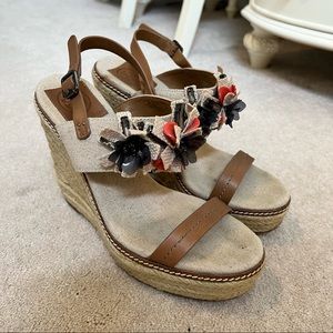 Tory Burch Wedge Sandals cream coral tan flowers size 9.5